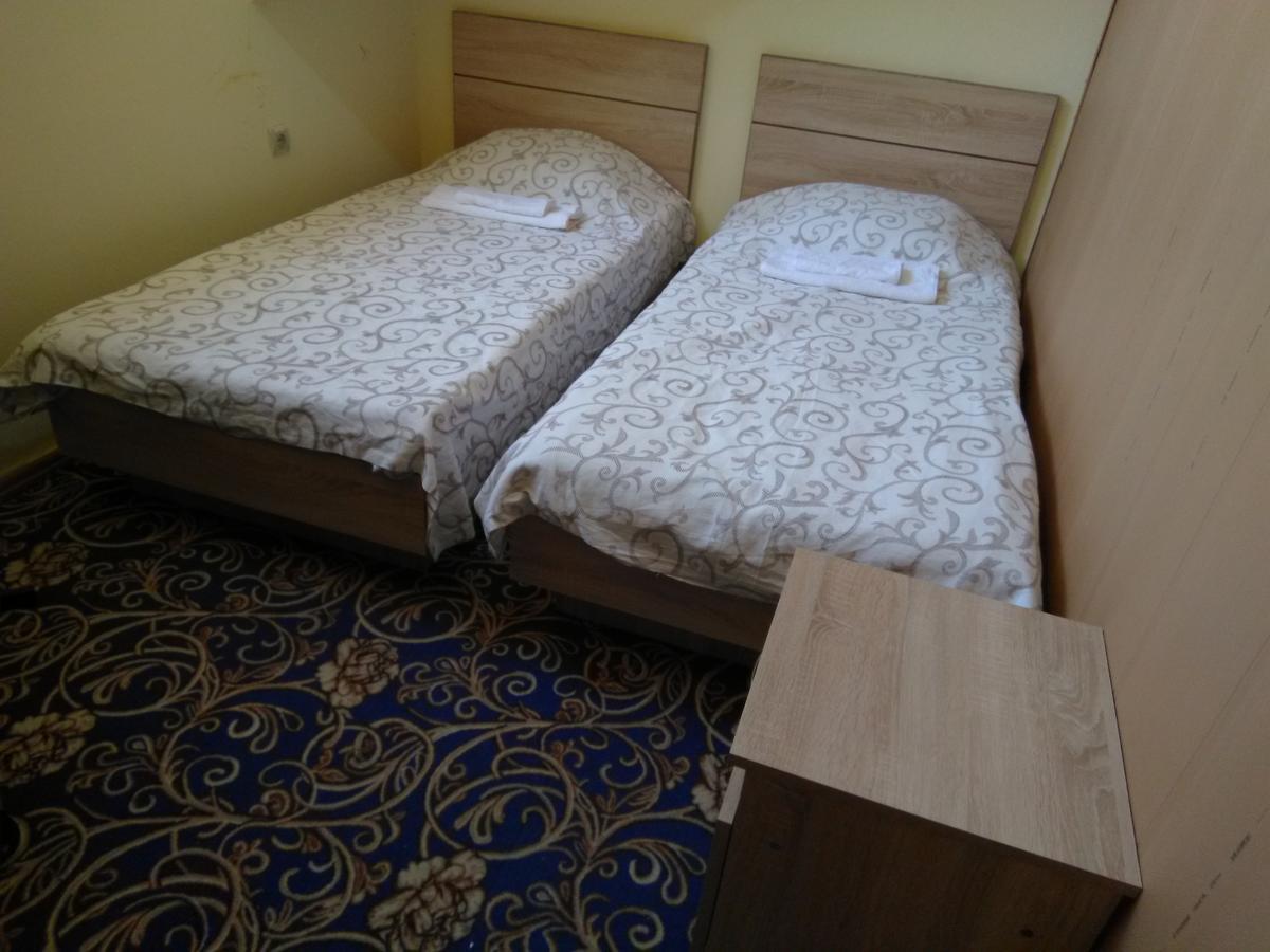 Gem Hostel 예레반 외부 사진